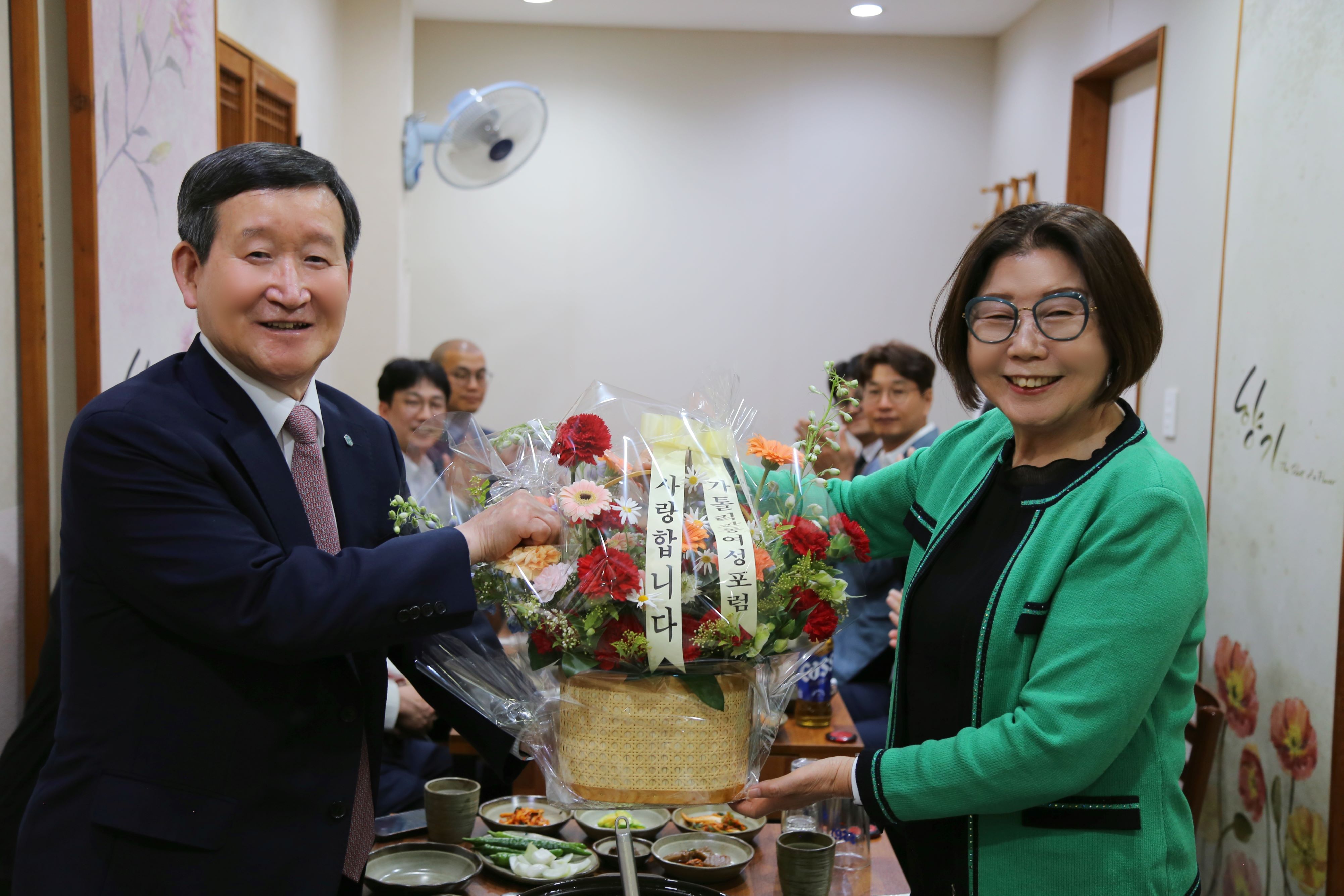 가톨릭관동여성포럼, 스승의 날 맞아 김용승 총장 및 주요 보직자 초청 감사 간담회 개최 대표이미지